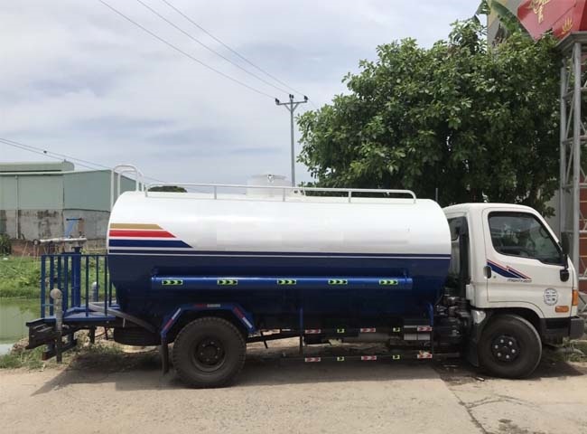 Dịch vụ vận chuyển bùn vi sinh quận 2 Tài Phát uy tín nhất