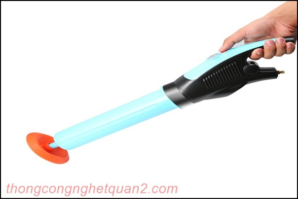 C&aacute;ch sử dụng dụng cụ th&ocirc;ng tắc cống