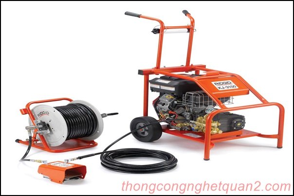 Dụng cụ th&ocirc;ng cống bằng m&aacute;y &aacute;p suất nước