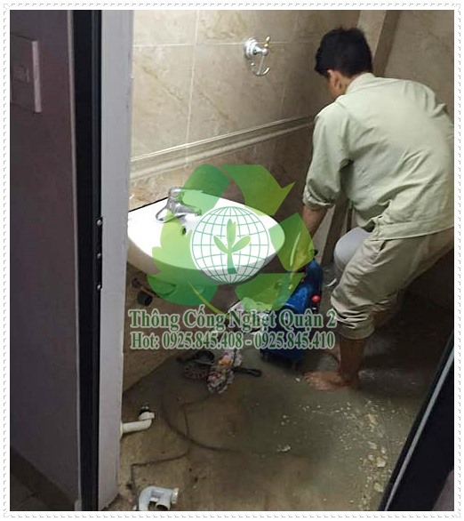 Các dấu hiệu có thể nhận biết bồn cầu sắp bị trào, tràn nước