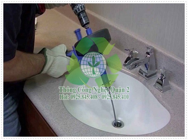 Vòi nước bồn rửa mặt bị hỏng