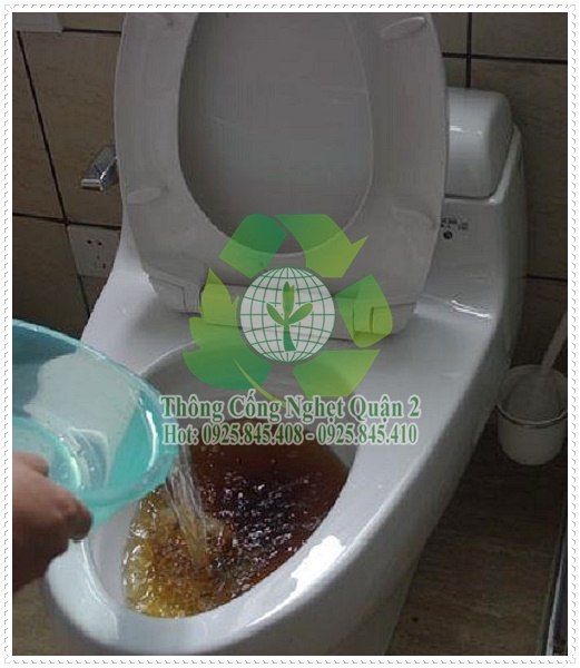 Cách khắc phục bồn cầu bị trào ngược và tràn nước ra ngoài hiệu quả